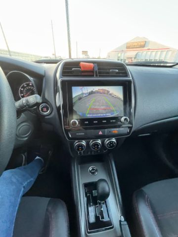 Mitsubishi-Outlander Sport