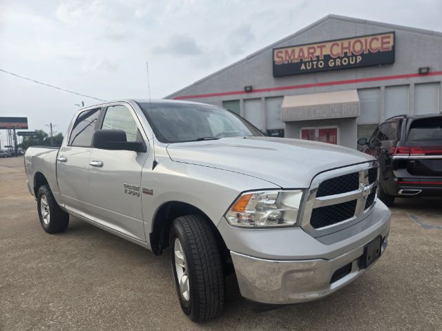 2018 RAM 1500 SLT 4x4 Crew Cab 5'7's photo